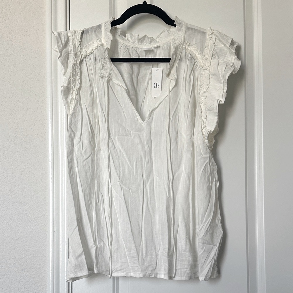 GAP NWT Women's Ruffle Tie-Front Splitneck Blouse